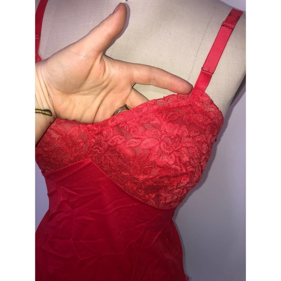 60s Red Camisole Top Nylon Lace Nylon slip tank - Size Medium 36 - Picture 3 of 4